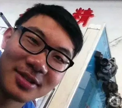戒色之后阳光帅气,再次看黄破戒之后猥琐不堪(照片对比,手淫毁脸无疑)