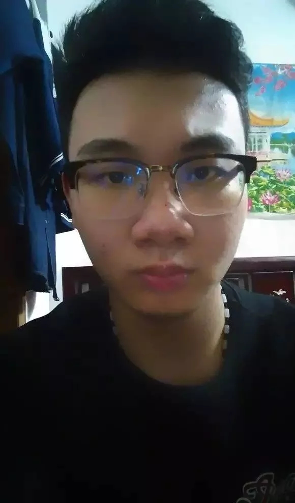 戒色之后阳光帅气,再次看黄破戒之后猥琐不堪(照片对比,手淫毁脸无疑)