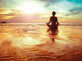 看啊！那个被邪淫刺穿的福报之桶，正哗哗流走你的人生！