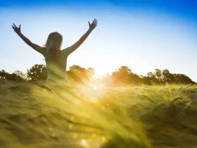今晚我终于对妈妈亲口说出了我手婬的过去！
